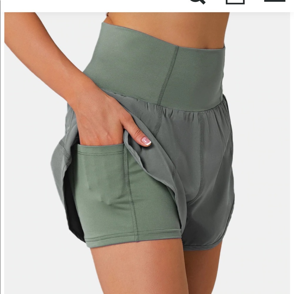 HALARA side pocket shorts